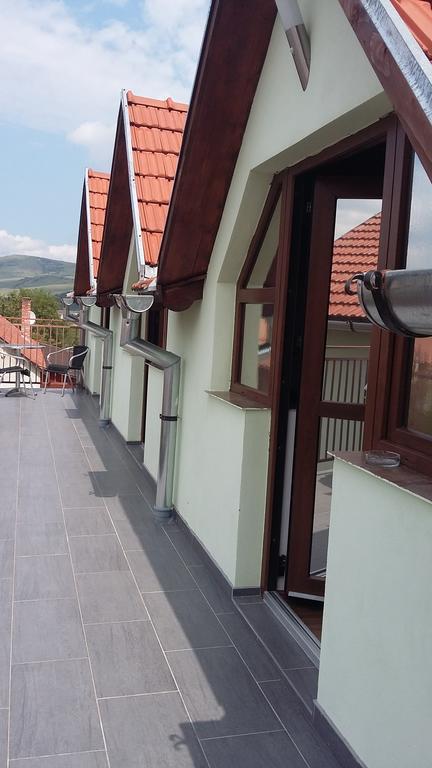 Pensiunea Casa Szabi Luna de Sus  Exterior photo